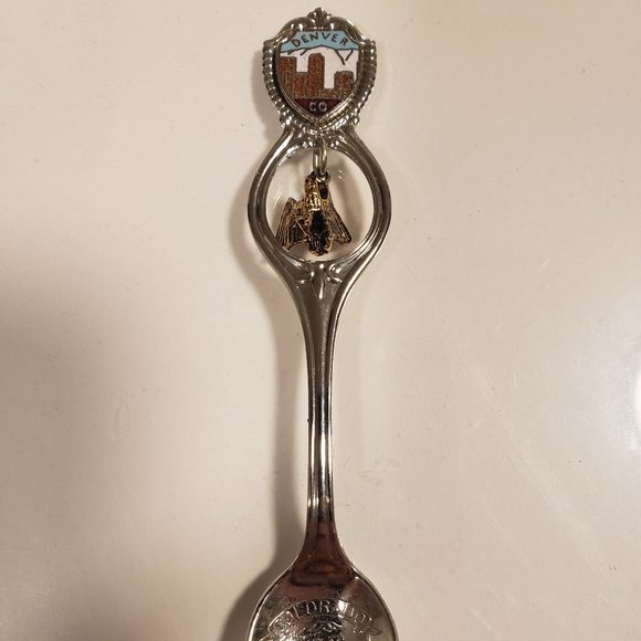 COLLECTIBLE SOUVENIR SPOON with EAGLE DANGLING CHARM - DENVER COLORADO - 4.5" - Picture 2 of 6